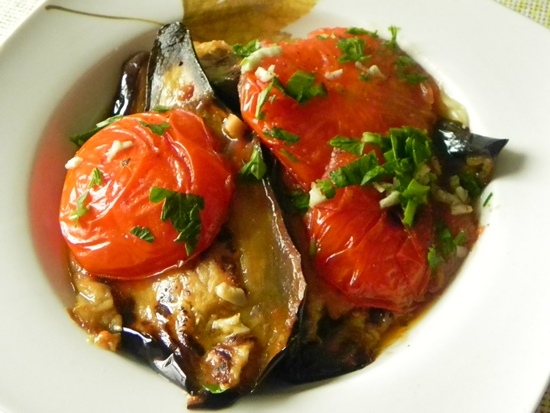 Баклажан с помидораме. Старинное озербойджанское блюдо. Афтар: КонАццкий Syndrom