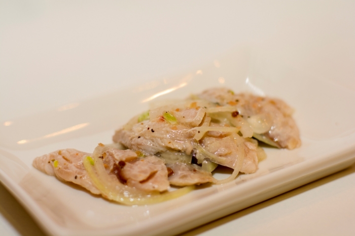 Мясо скумбрий маринованное в лемонно-уксусном масле с перцами и кориандром. На конкурс. Афтар: Жук