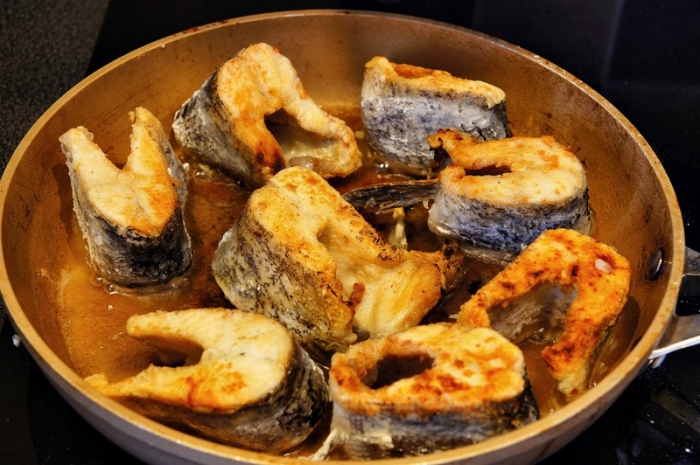 Рыба-щука тушеная в томатном соке с луком. Афтар: Кузьма