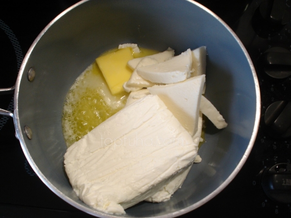 Сырно-творожный соус