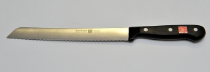 продано. Нож кухонный серрейторный от фирмы ED.WÜSTHOF серии Gourmet. SOLINGEN