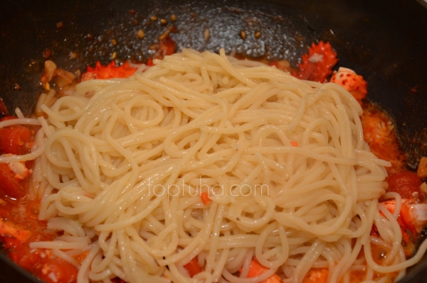 Spaghetti al Granchio. Или, попросту, макарохи с мясом краба
