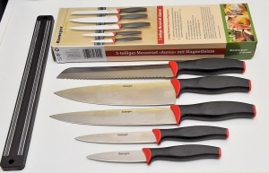 Набор кухонных ножей с магнитной планкой