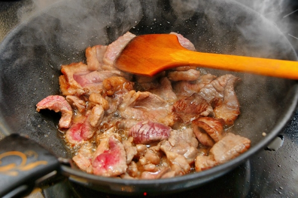 Стирфрай из говядины с устричным соусом