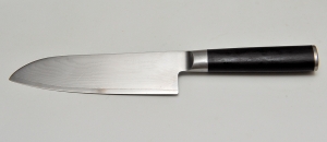 Нож японский сантоку. Дамаск. От KAI SHUN, модель DM-0702