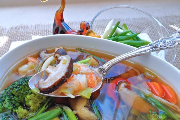 Острый грибной суп с морепродуктами в кoсом стиле. Аццкий боян-фьюжн.